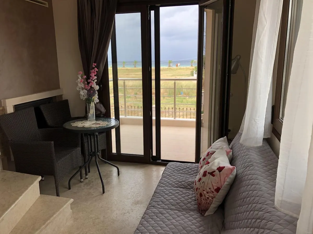 Am Beach House Νέα Μουδανιά